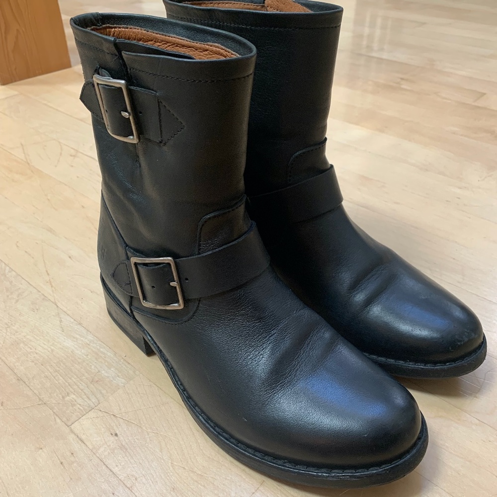FRYE Black Leather Boots - 7.5